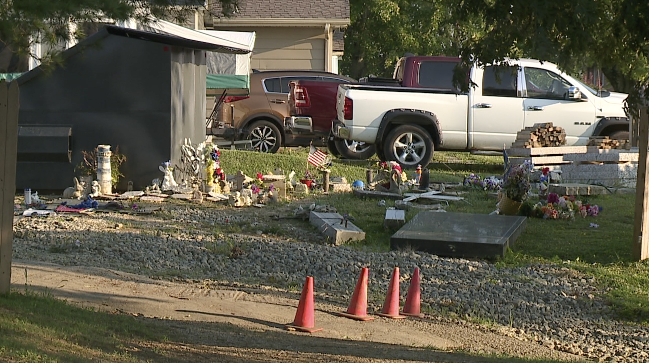 After graves stripped of decoration by cemetery, families express heartbreak - Vimarsana News